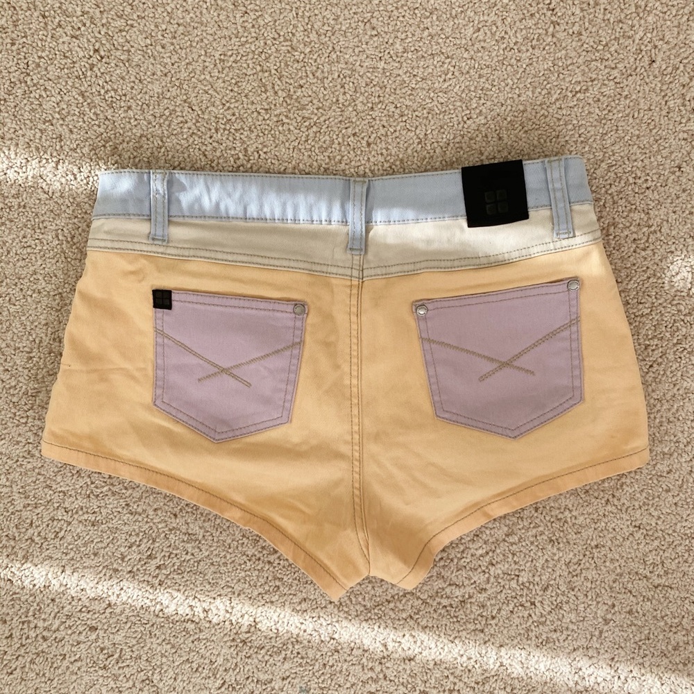 Pastel Color Block Shorts - Picture 3 of 4